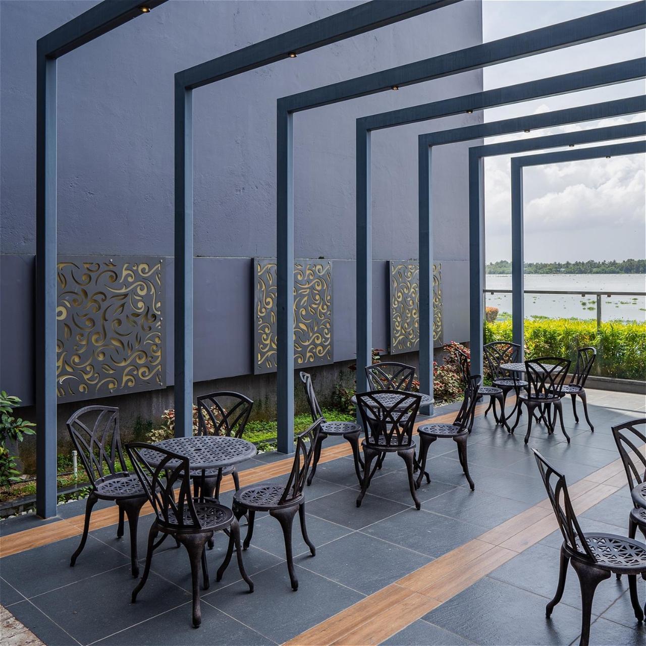 Kent Baywatch Suites Kochi Ngoại thất bức ảnh